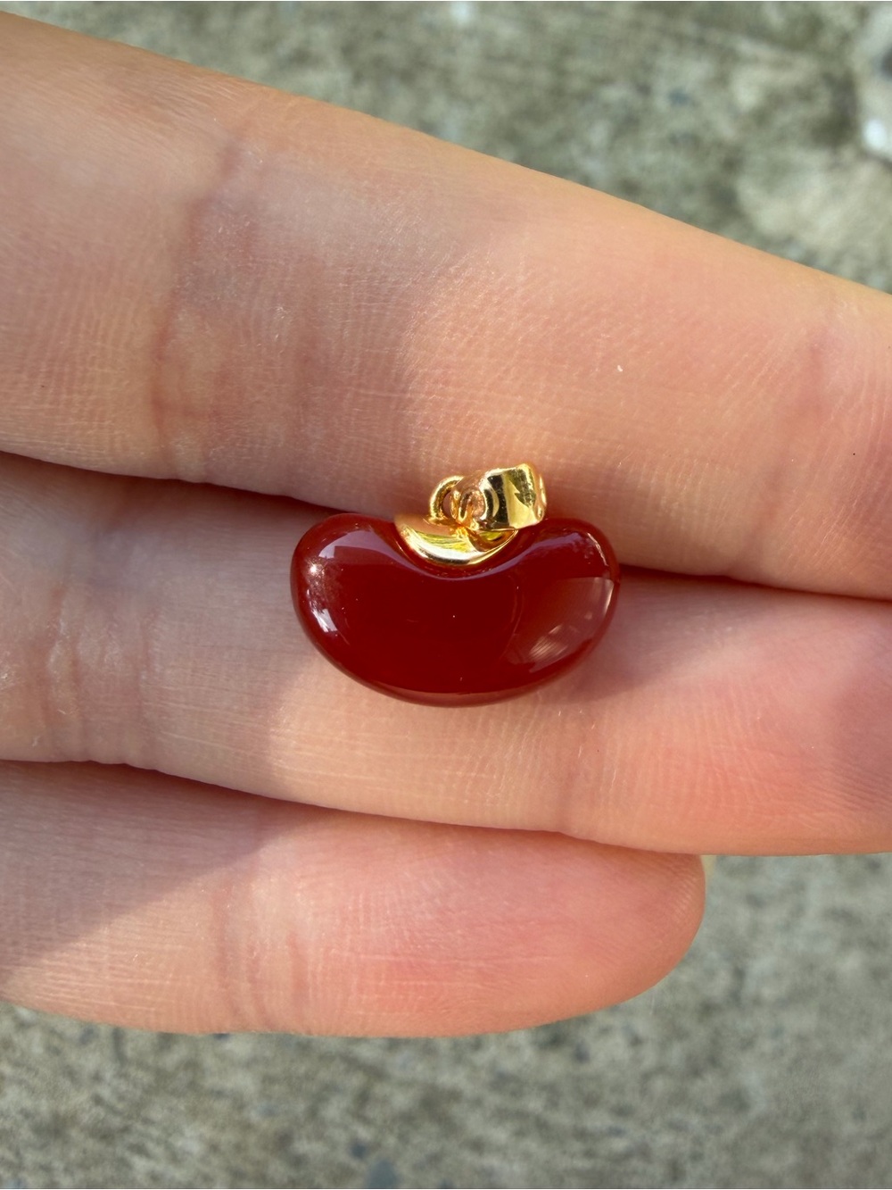 18kt Gold Lucky Carnelian Bean Pendant